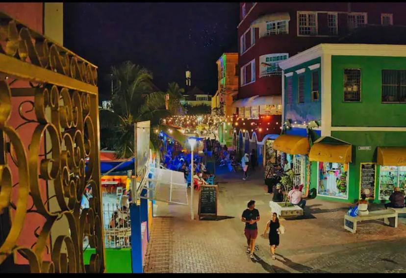 City Views Spacious Mezzanine Apartments Willemstad Dış mekan fotoğraf